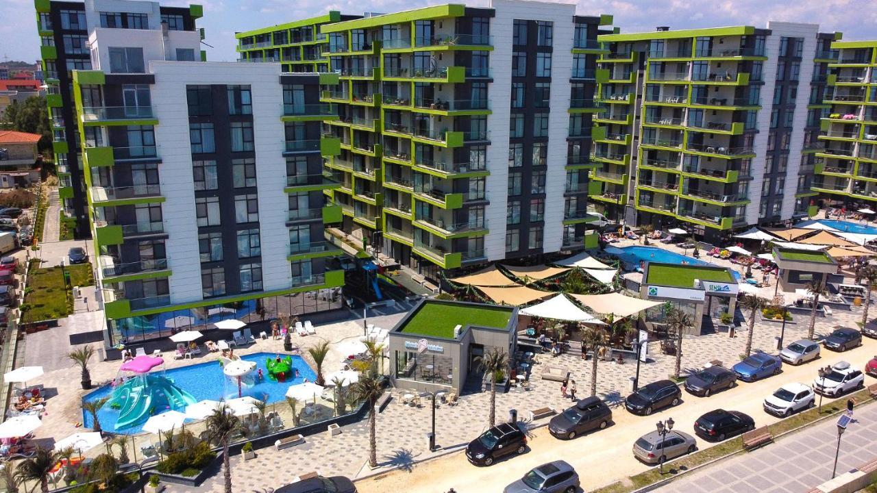 Sunrise Aparthotel Pool & Spa Mamaia Nord Năvodari Exteriör bild